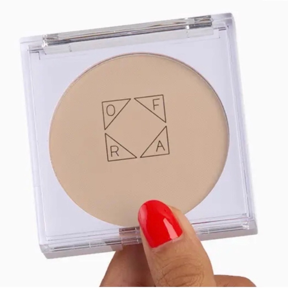 OFRA Pure Matte Finishing Powder - Beige - Picture 7 of 8